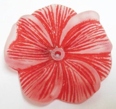 Acrylic  Large Pansy - 30mm Red 4 pieces