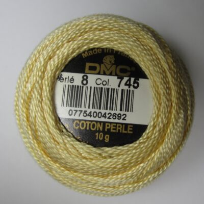 Perle 8 LIGHT APRICOT 10 grams  -  80 meters