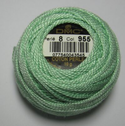 Perle 8 LIGHT GREEN 10 grams  -  80 meters