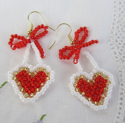 EARRINGS, RM2205 MINI HEART